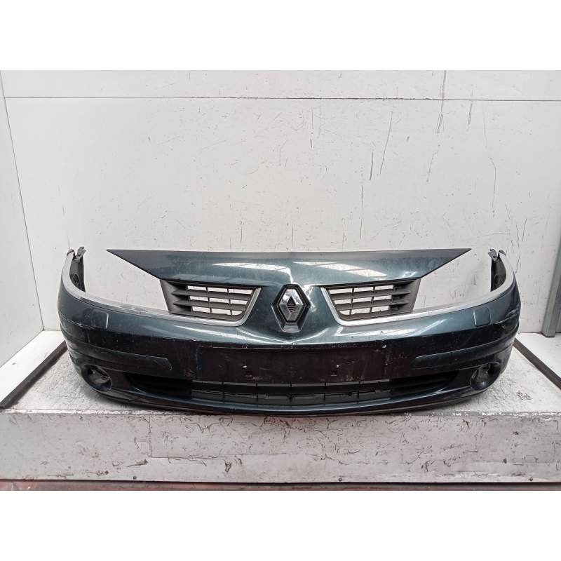 Recambio de paragolpes delantero para renault laguna ii (bg0/1_) 2.2 dci (bg0f) referencia OEM IAM   2005