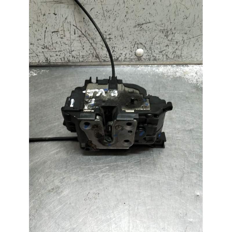 Recambio de motor cierre centralizado trasero izquierdo para renault clio iii exception referencia OEM IAM  5P 05