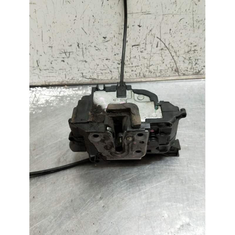 Recambio de motor cierre centralizado delantero izquierdo para renault clio iii exception referencia OEM IAM  5P 05