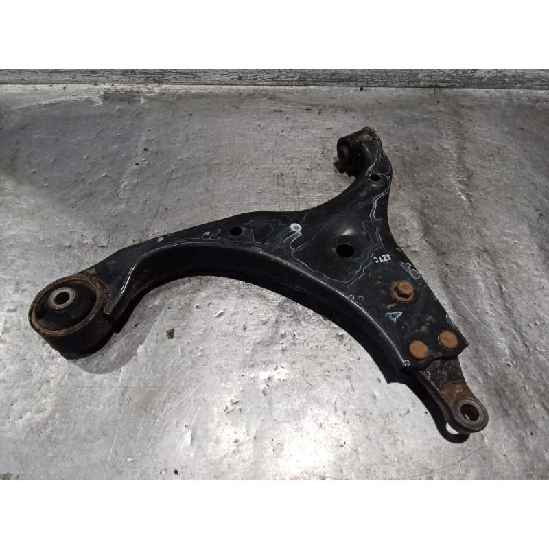 Recambio de brazo suspension inferior delantero izquierdo para hyundai elantra iii sedán (xd) 1.6 referencia OEM IAM   