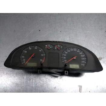 CUADRO INSTRUMENTOS 3B0920802 110008960048 1997