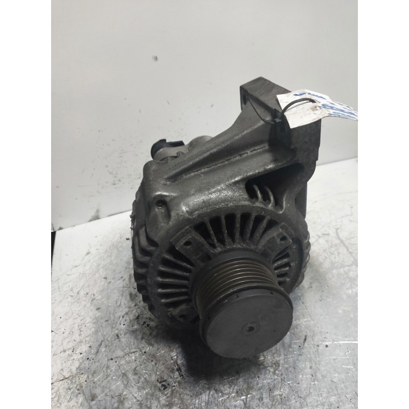 Recambio de alternador para volvo v40 familiar t4 referencia OEM IAM   