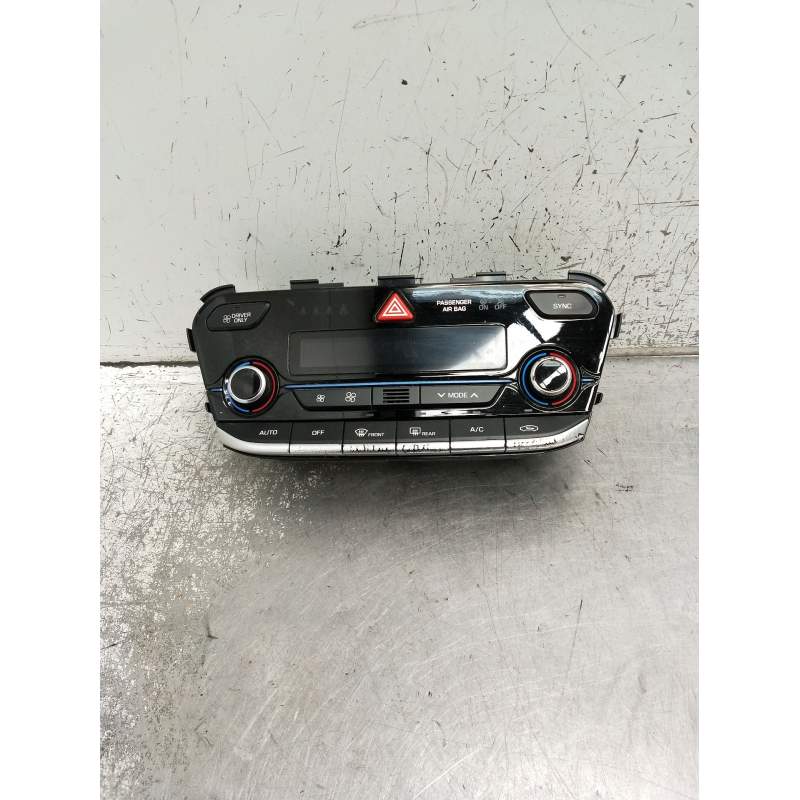Recambio de mando calefaccion / aire acondicionado para hyundai ioniq (ae) 1.6 gdi hybrid referencia OEM IAM 97250G2050  