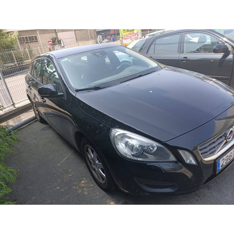 volvo v60 kombi del año 2014