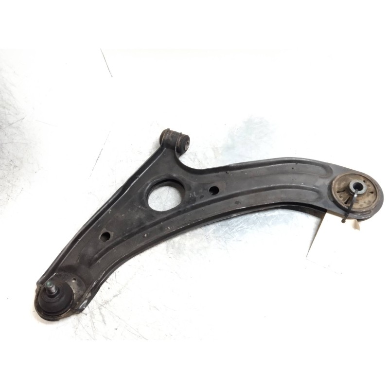 Recambio de brazo suspension inferior delantero izquierdo para hyundai getz (tb) 1.1 referencia OEM IAM   