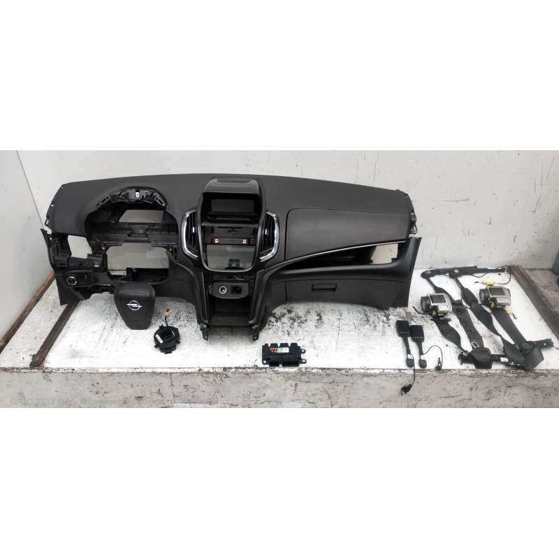 Recambio de kit airbag para opel zafira tourer excellence referencia OEM IAM 13512293 8110100000000X 2012