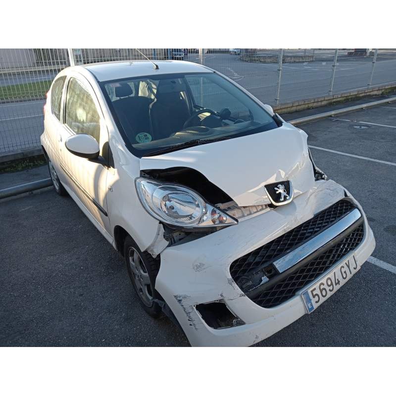 PEUGEOT 107