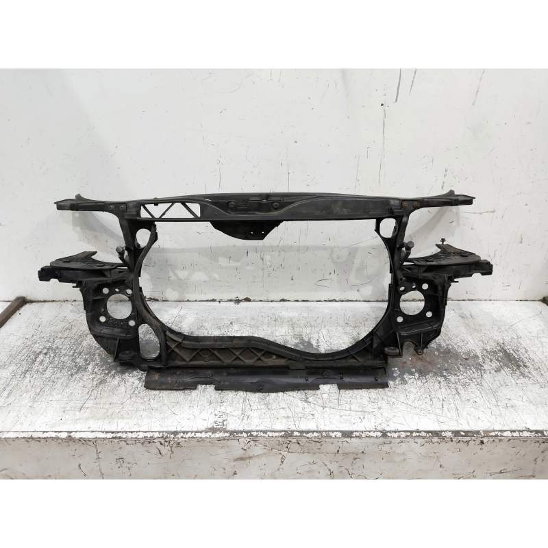 Recambio de panel frontal para audi a4 avant (8e) referencia OEM IAM   2001