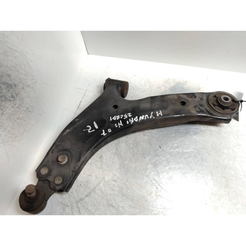 Recambio de brazo suspension inferior delantero izquierdo para hyundai h1 2.5 crdi cat referencia OEM IAM   