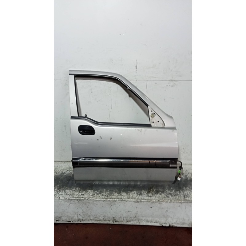 Recambio de puerta delantera derecha para ssangyong musso 2.9 turbodiesel cat referencia OEM IAM   5P