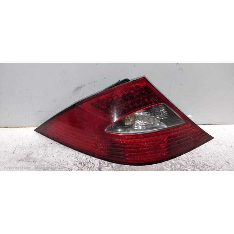 Recambio de piloto trasero izquierdo para mercedes-benz clase cls (w219) 320 cdi (219.322) referencia OEM IAM A2198200164  