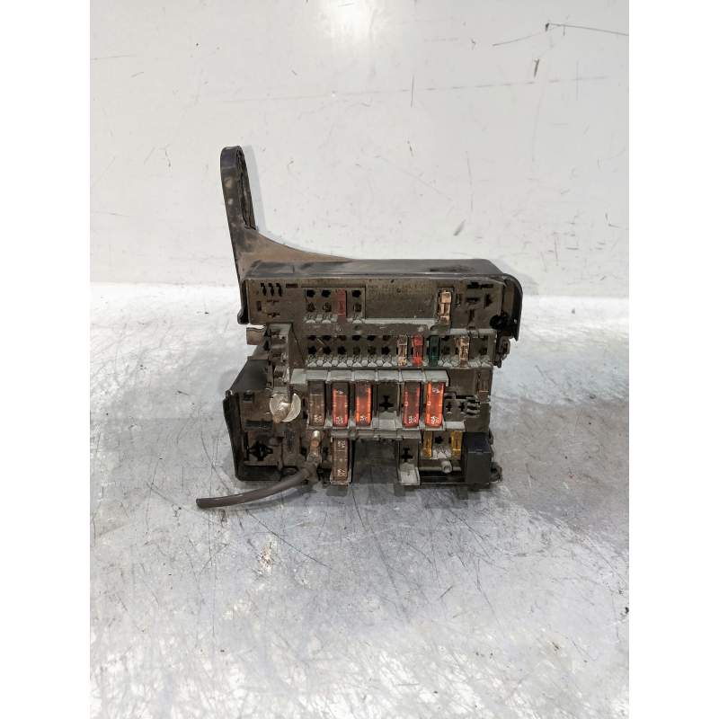Recambio de caja reles / fusibles para peugeot 206 hatchback (2a/c) 1.4 i referencia OEM IAM 9637223680  