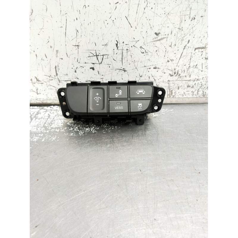 Recambio de mando multifuncion para hyundai ioniq (ae) 1.6 gdi hybrid referencia OEM IAM 93700G7130 120025130 299169048