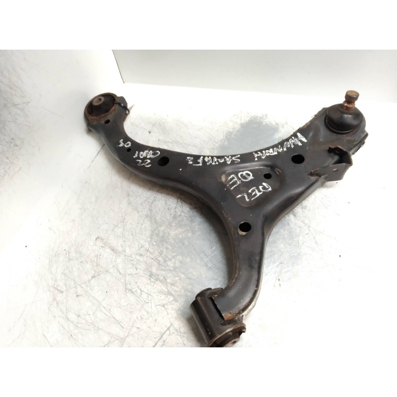 Recambio de brazo suspension inferior delantero derecho para hyundai santa fe (sm) referencia OEM IAM   