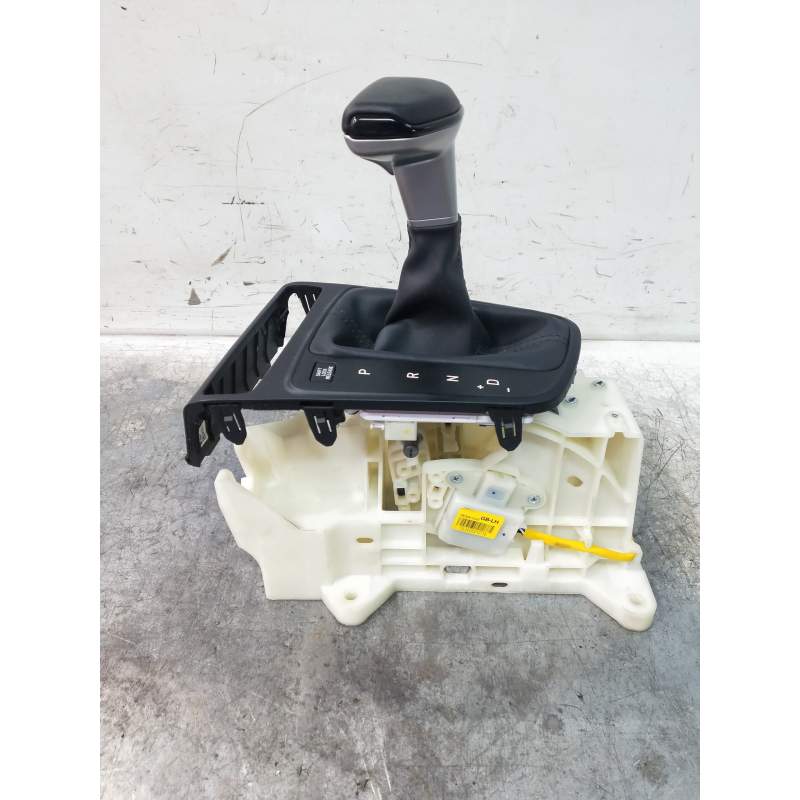 Recambio de palanca cambio para hyundai i20 klass referencia OEM IAM  10G 2020