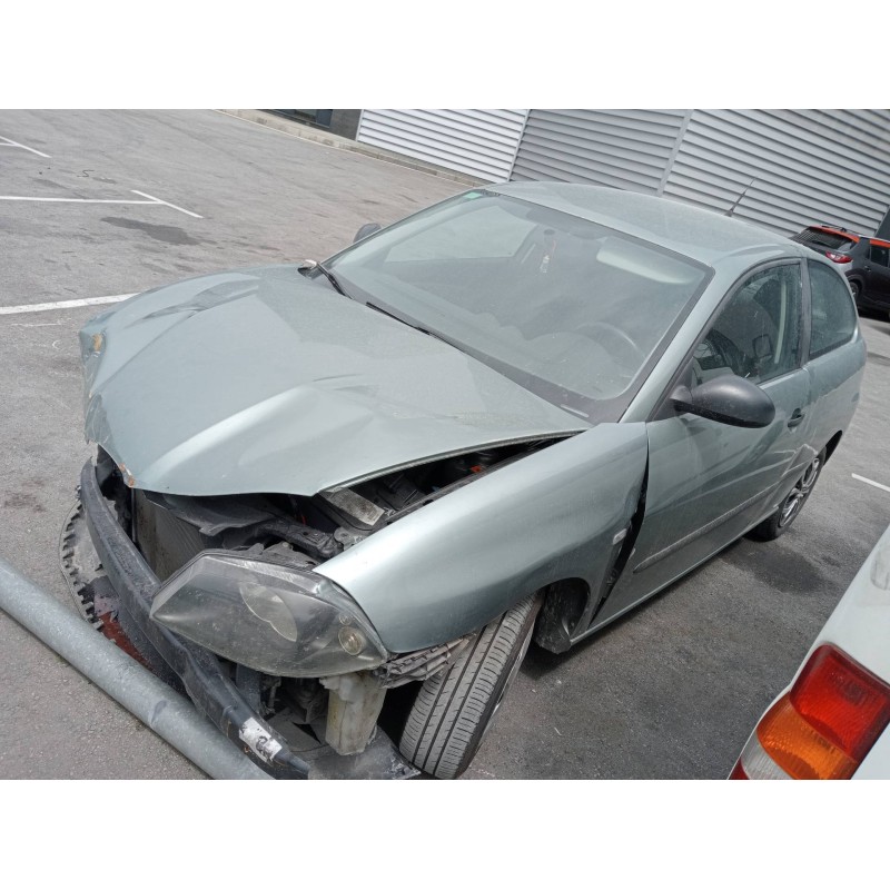 seat ibiza (6l1) del año 2002