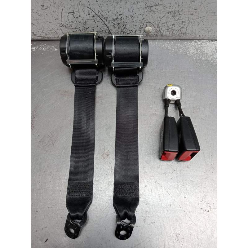 Recambio de juego cinturones trasero para seat toledo iv (kg3) 1.6 tdi referencia OEM IAM  5P 2012