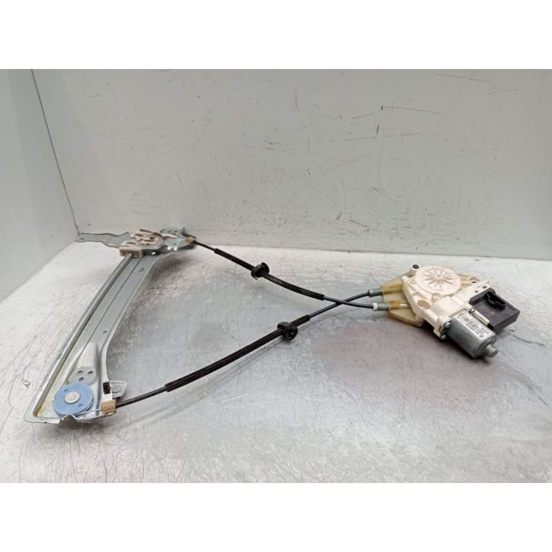 Recambio de elevalunas trasero derecho para renault megane iii hatchback (bz0/1_, b3_) 1.9 dci (bz0n, bz0j) referencia OEM IAM 8