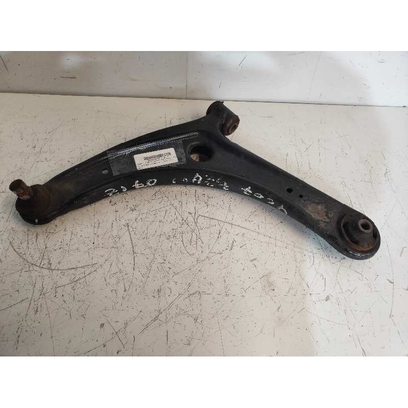 Recambio de brazo suspension inferior delantero izquierdo para peugeot 4007 business line referencia OEM IAM   