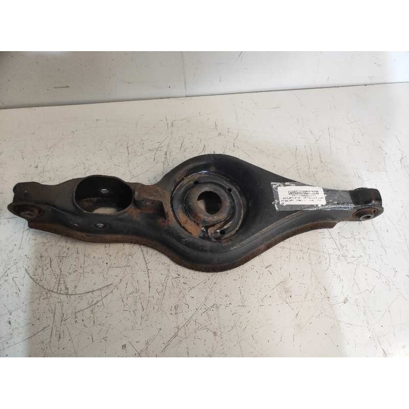 Recambio de brazo suspension inferior trasero izquierdo para peugeot 4007 business line referencia OEM IAM   