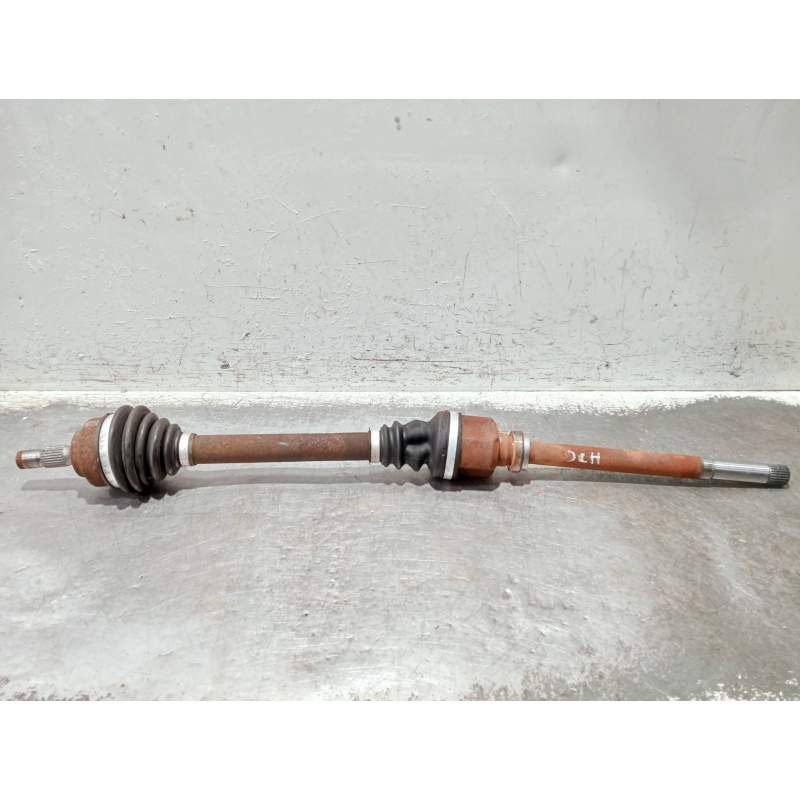 Recambio de transmision delantera derecha para peugeot 308 referencia OEM IAM  16HDI 2007