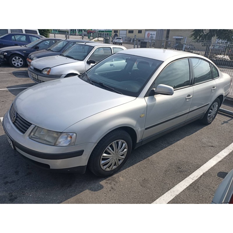 volkswagen passat berlina (3b2) del año 1999