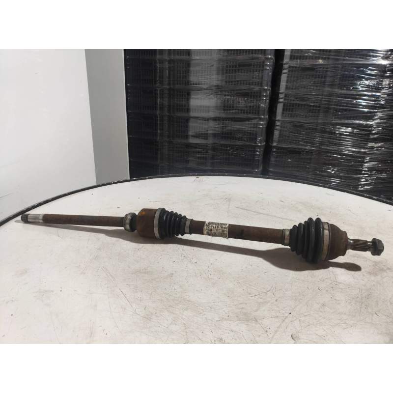 Recambio de transmision delantera derecha para peugeot 5008 allure referencia OEM IAM 9661107480 16HDI 2012