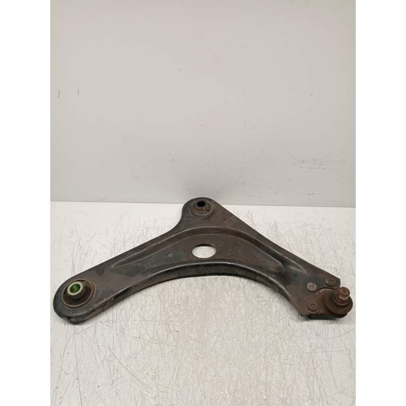 Recambio de brazo suspension inferior delantero derecho para citroën c3 live referencia OEM IAM  16HDI 2009