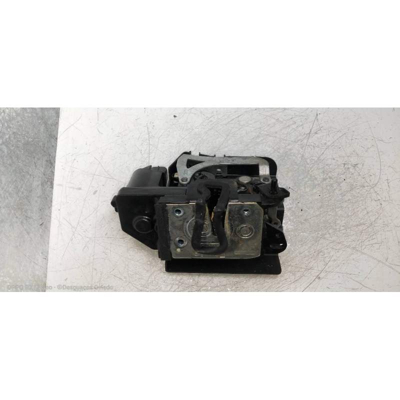 Recambio de motor cierre centralizado trasero izquierdo para ssangyong rodius xdi trend referencia OEM IAM  5P 2005