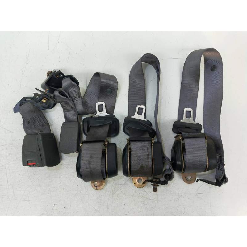 Recambio de juego cinturones trasero para mg serie 400 (rt) 1.4 16v cat referencia OEM IAM   4P