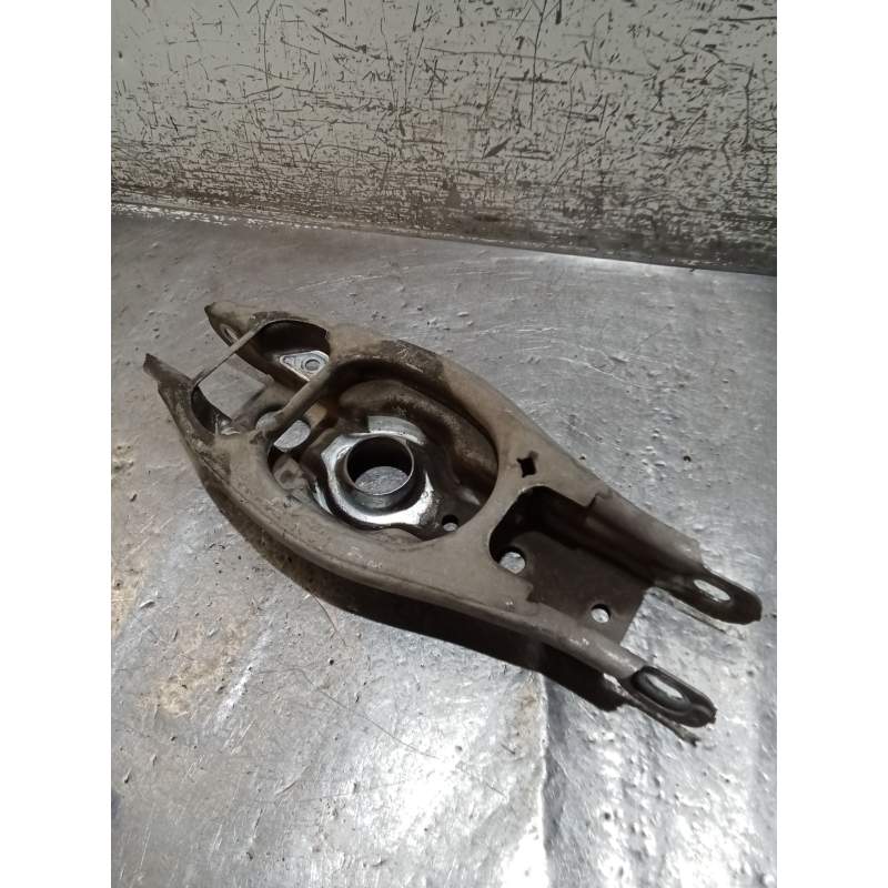 Recambio de brazo suspension inferior trasero derecho para bmw x1 (e84) sdrive 18 d referencia OEM IAM INTERMEDIO 20DCI 2009
