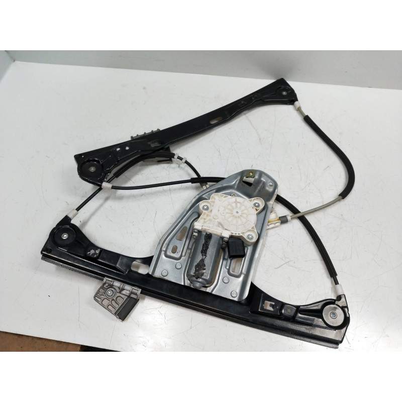 Recambio de elevalunas delantero izquierdo para mercedes-benz clase c (w203) berlina referencia OEM IAM A2118201842 4P 2000