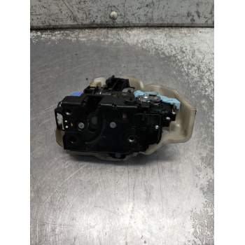 MOTOR CIERRE CENTRALIZADO TRASERO DERECHO 5P