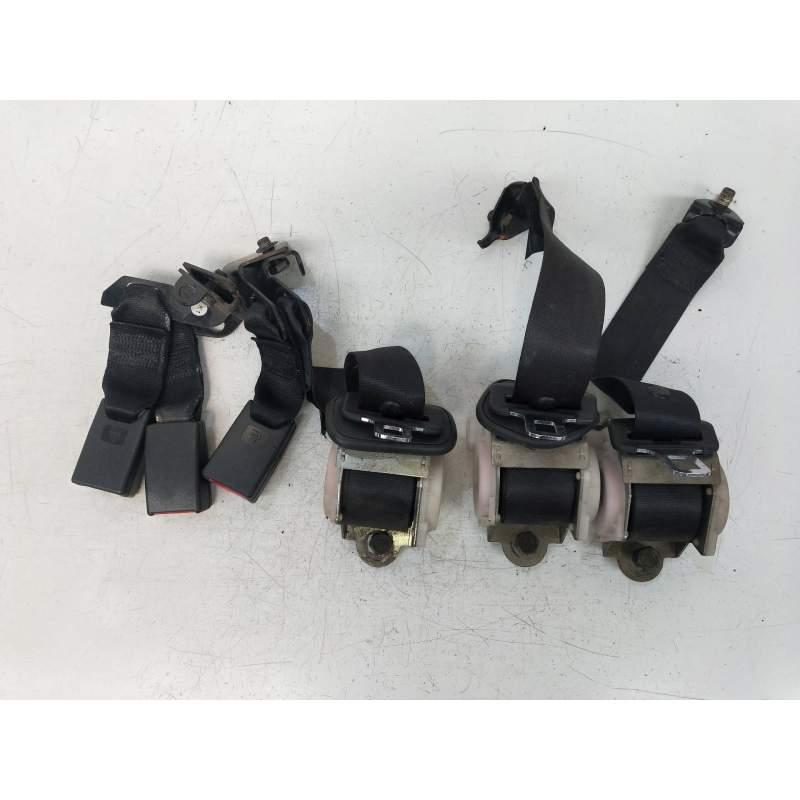 Recambio de juego cinturones trasero para mg mg zs 2.0 td referencia OEM IAM   4P