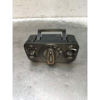 MANDO LUCES AV6T13A024CC 2013