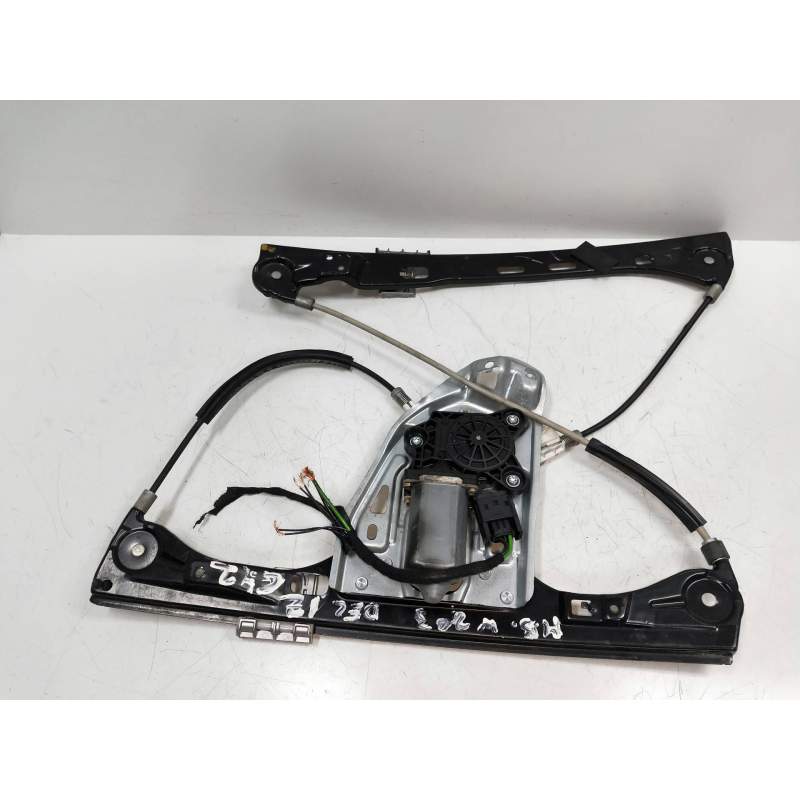 Recambio de elevalunas delantero izquierdo para mercedes-benz clase c (w203) berlina referencia OEM IAM A2208204642 4P 2000