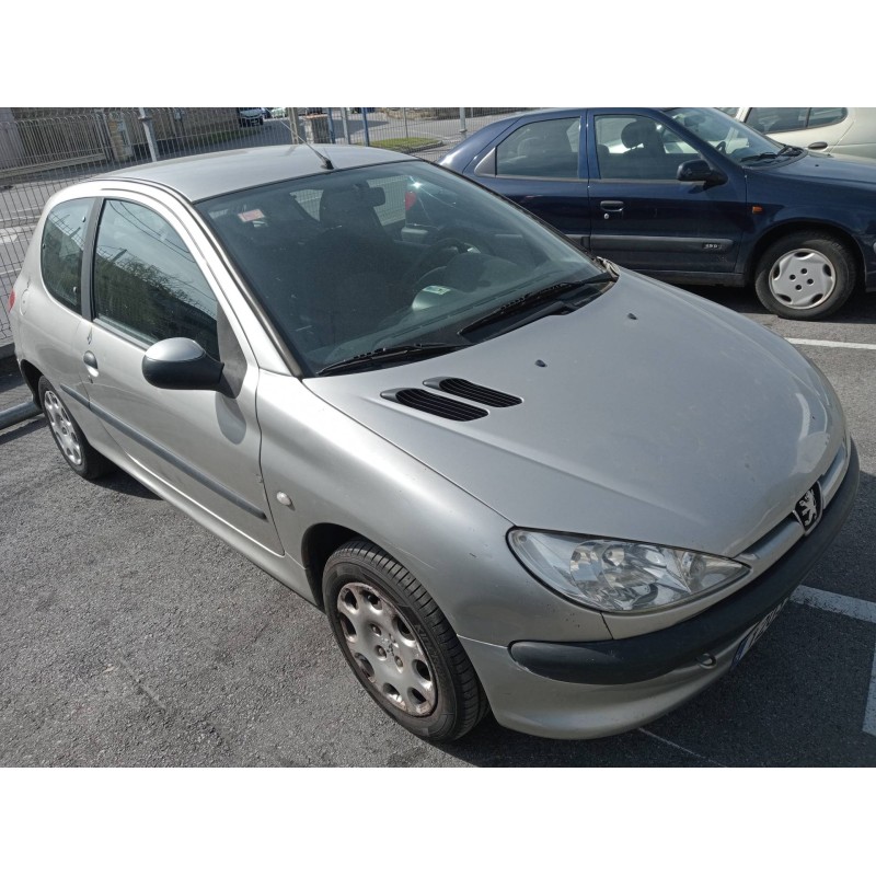 peugeot 206 berlina del año 2004