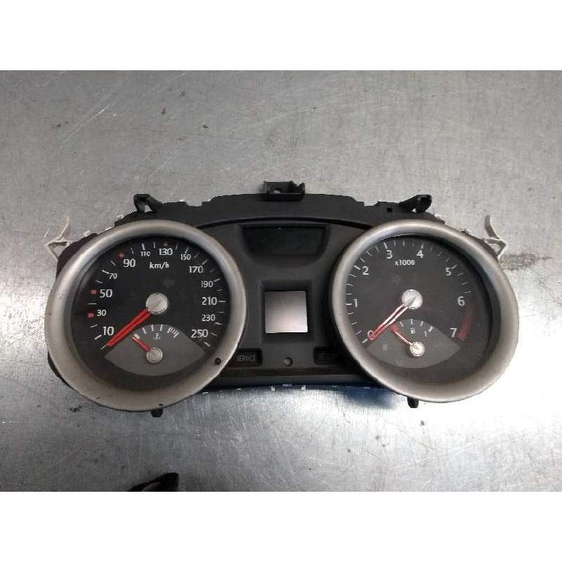 Recambio de cuadro instrumentos para renault megane ii classic berlina 2.0 referencia OEM IAM 8200364023  