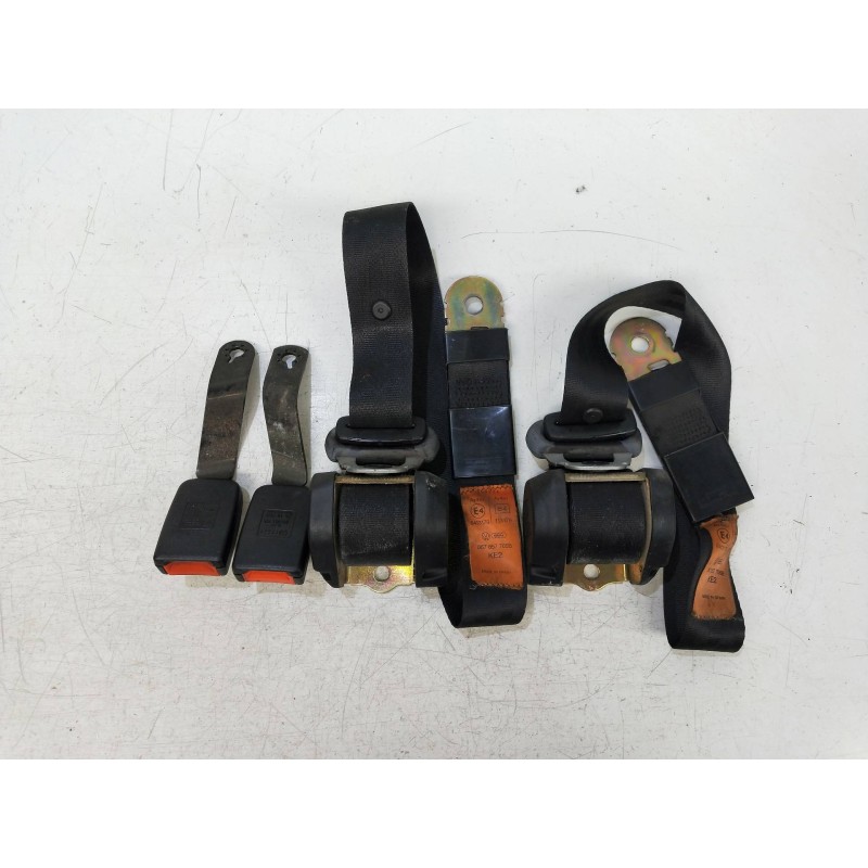 Recambio de juego cinturones delantero para volkswagen polo (867/871/873) 1.3 referencia OEM IAM   3P