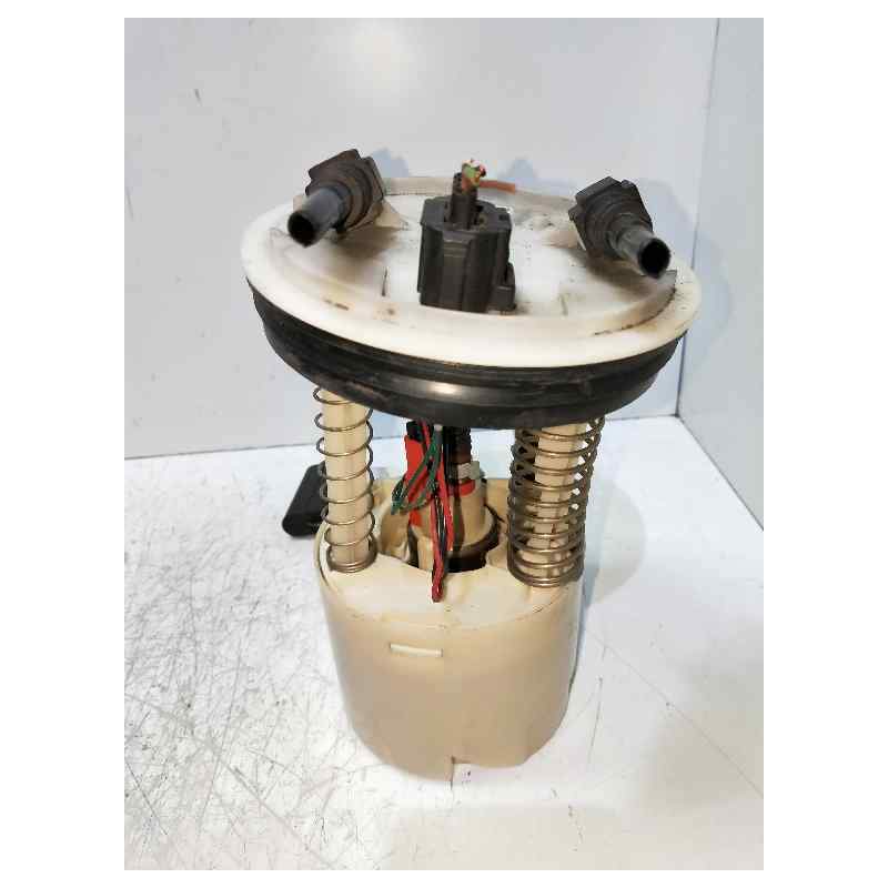 Recambio de bomba combustible para ford fusion (cbk) ambiente referencia OEM IAM KWN831  