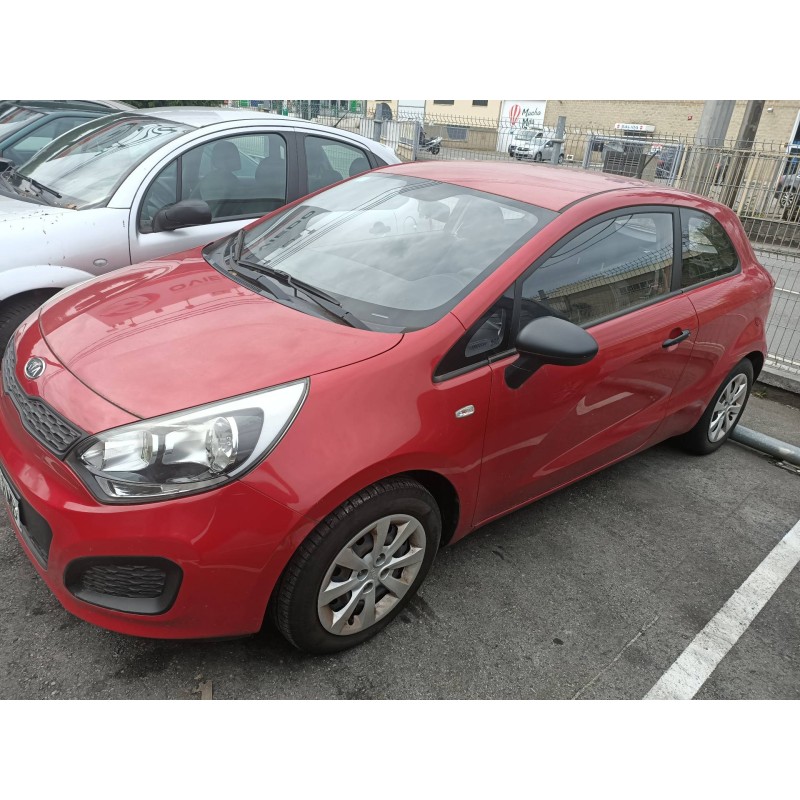 kia rio del año 2012