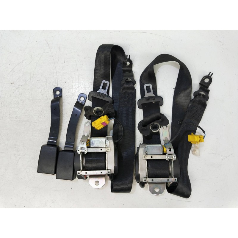 Recambio de juego cinturones delantero para volkswagen polo (9n3) 1.4 tdi referencia OEM IAM   5P