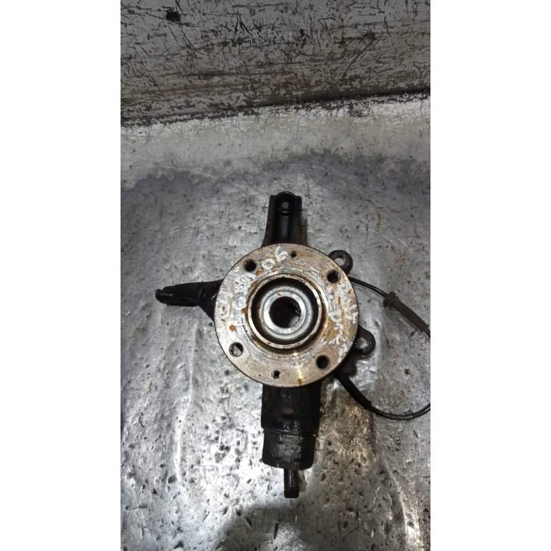 Recambio de mangueta delantera derecha para citroën c4 berlina cool referencia OEM IAM  16HDI 2004