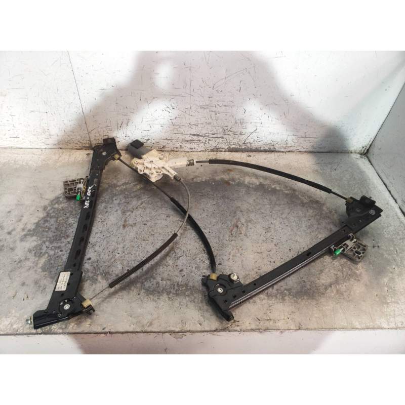 Recambio de elevalunas delantero derecho para mercedes-benz clase cl (w216) coupe 500 4-matic (216.386) referencia OEM IAM A2167