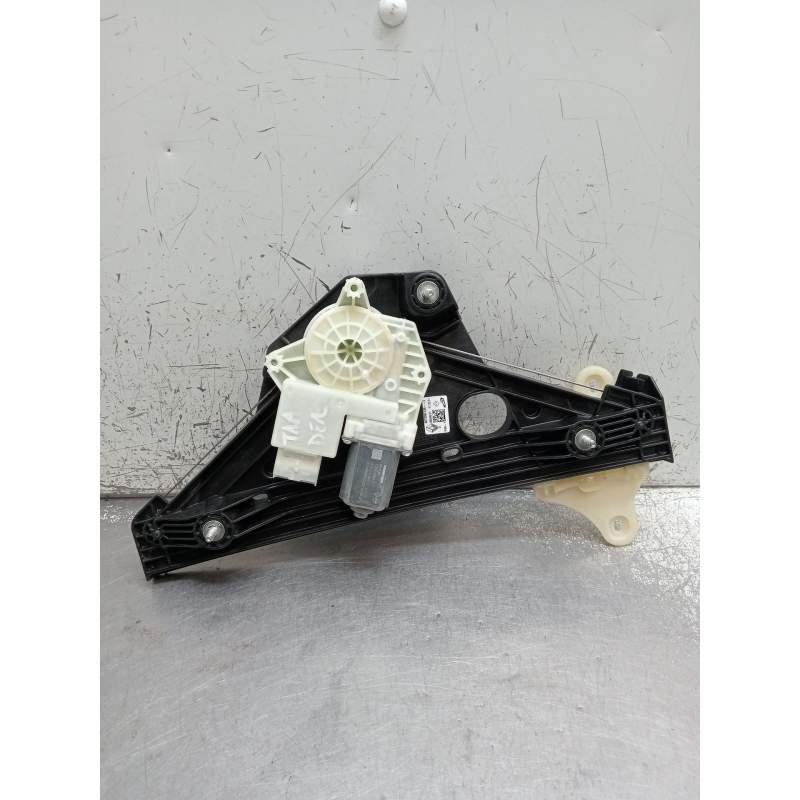 Recambio de elevalunas trasero derecho para renault clio v referencia OEM IAM 827209773R 5P 2019