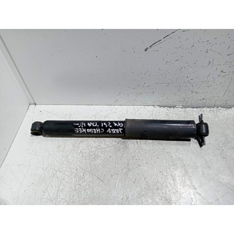 Recambio de amortiguador trasero derecho para jeep cherokee (xj) 2.5 jamboree referencia OEM IAM   