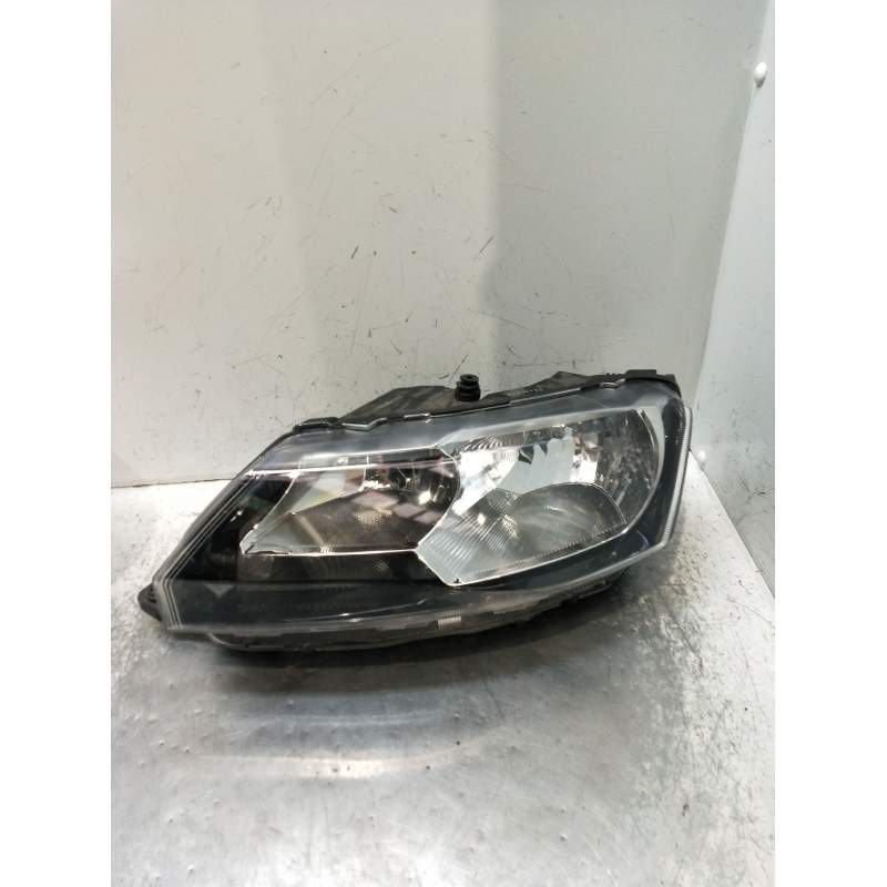 Recambio de faro izquierdo para skoda rapid (nh3, nk3, nk6) 1.6 tdi referencia OEM IAM   2012