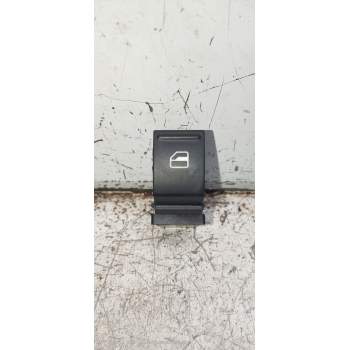 MANDO ELEVALUNAS DELANTERO DERECHO 7L69598558 331901S 2005