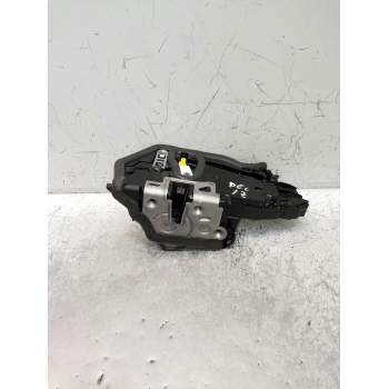 MOTOR CIERRE CENTRALIZADO DELANTERO IZQUIERDO 744504113 5P 2023