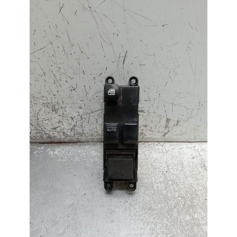 Recambio de mando elevalunas delantero izquierdo para nissan primera hatchback (p11) 1.6 16v referencia OEM IAM   1999